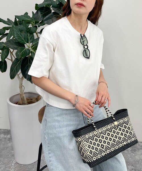 fredy emue（フレディエミュ）の「【新色登場】FRワッペンクロップド丈 Tシャツ（Tシャツ/カットソー・レディース・チャコールグレー/ライトグレー/グレイッシュベージュ/オフホワイト/グレー・38）」の16枚目の写真