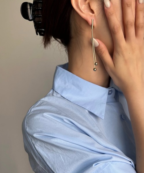 lawgy（ラウジー）の「swaying ball pierce / スウェイングボールピアス（ピアス（両耳用）・レディース・シルバー/ゴールド・FREE）」の7枚目の写真