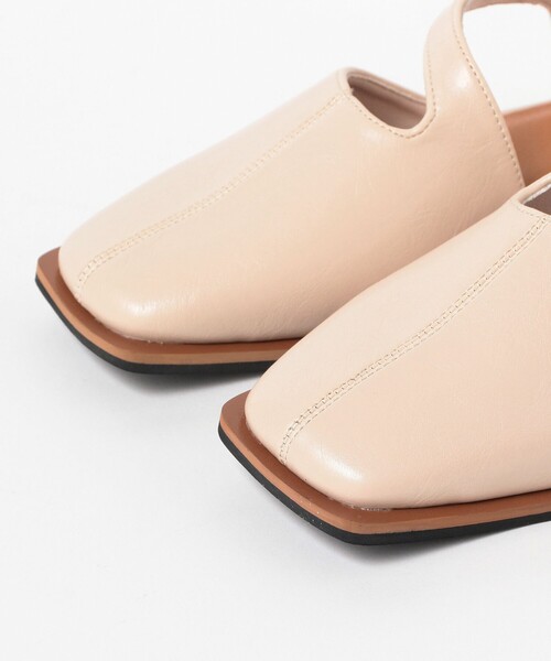 Ray BEAMS(レイビームス)の「カット アウト ミュール(サンダル・レディース・オフホワイト/ブラック・24.5cm/24.0cm/23.5cm/23.0cm/25.0cm)」の4枚目の写真