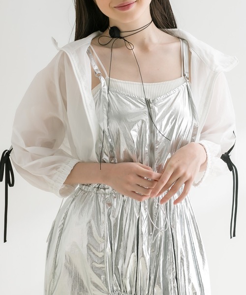 OLIVE des OLIVE（オリーブデオリーブ）の「リボンライン5分袖シアブルゾン　1041070150（ブルゾン・レディース・オフホワイト/ブラック・FREE）」の3枚目の写真