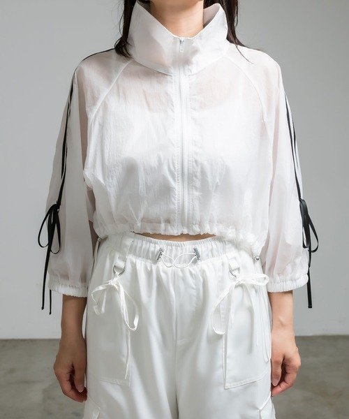 OLIVE des OLIVE（オリーブデオリーブ）の「リボンライン5分袖シアブルゾン　1041070150（ブルゾン・レディース・オフホワイト/ブラック・FREE）」の10枚目の写真