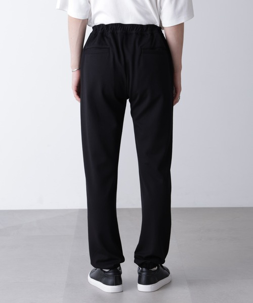 NANO universe（ナノユニバース）の「「モダンコンフォートシリーズ」スリムイージーピンタックパンツ（その他パンツ・メンズ・グレイッシュベージュ/ブラック/ネイビー/チャコール・L/M/S）」の21枚目の写真