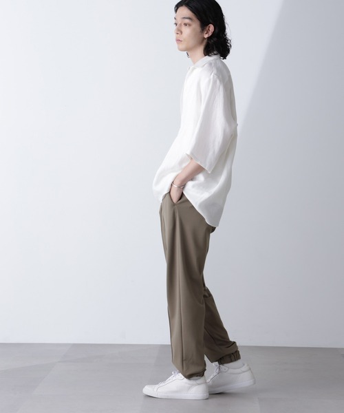 NANO universe（ナノユニバース）の「「モダンコンフォートシリーズ」スリムイージーピンタックパンツ（その他パンツ・メンズ・グレイッシュベージュ/ブラック/ネイビー/チャコール・L/M/S）」の9枚目の写真