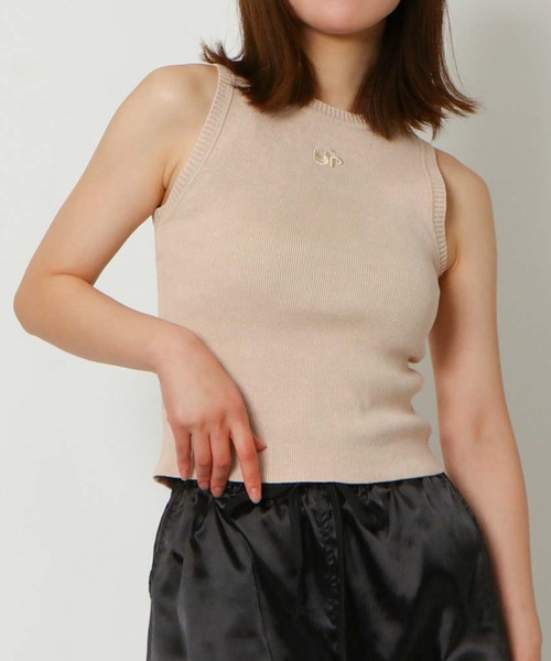 GORGE(ゴージ)の「《ピグメント加工×ヘルシー肌見せ》レディース ノースリーブ ニットタンクトップ 春夏秋(Tシャツ/カットソー・レディース・ブラック/ピンク/ライトベージュ・F)」の1枚目の写真