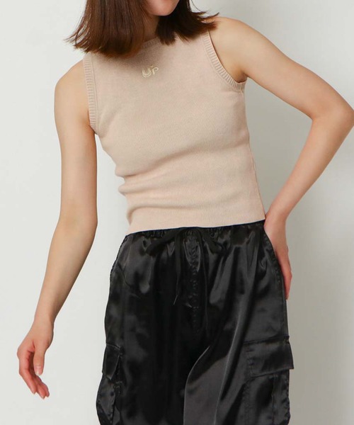 GORGE(ゴージ)の「《ピグメント加工×ヘルシー肌見せ》レディース ノースリーブ ニットタンクトップ 春夏秋(Tシャツ/カットソー・レディース・ブラック/ピンク/ライトベージュ・F)」の4枚目の写真