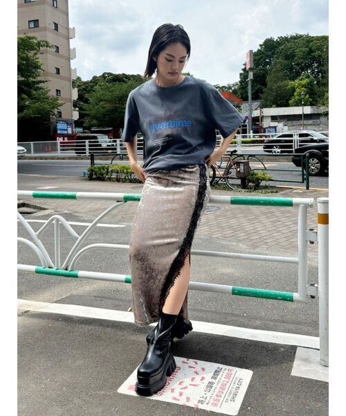 EVRIS(エヴリス)の「OVER TIMEグラフィックBIG Tシャツ(Tシャツ/カットソー・レディース・ホワイト/グレー/ブラック・FREE)」の14枚目の写真