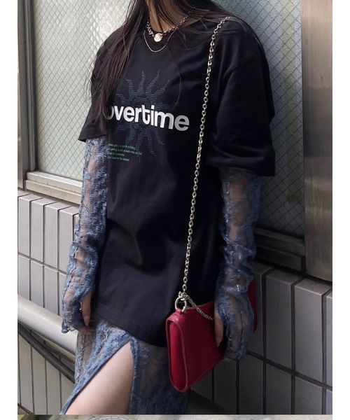 EVRIS(エヴリス)の「OVER TIMEグラフィックBIG Tシャツ(Tシャツ/カットソー・レディース・ホワイト/グレー/ブラック・FREE)」の2枚目の写真