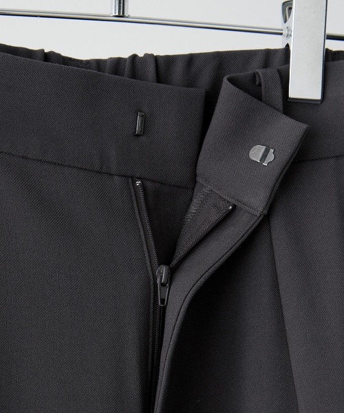 VELNUS(ベルナス)の「【VELNUS】Double tuck design wide flare slacks/ダブルタックデザイン ワイドフレアスラックス(スラックス・メンズ・オフホワイト/ブラック/ブラウン/ネイビー/チャコールグレー・S/M/L)」の22枚目の写真