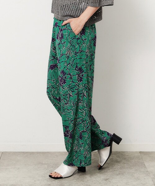 OPAQUE.CLIP（オペークドットクリップ）の「フラワービックプリントイージーパンツ【洗える】（その他パンツ・レディース・ブラウン/グリーン系その他2/レッド系2・38/40）」の12枚目の写真
