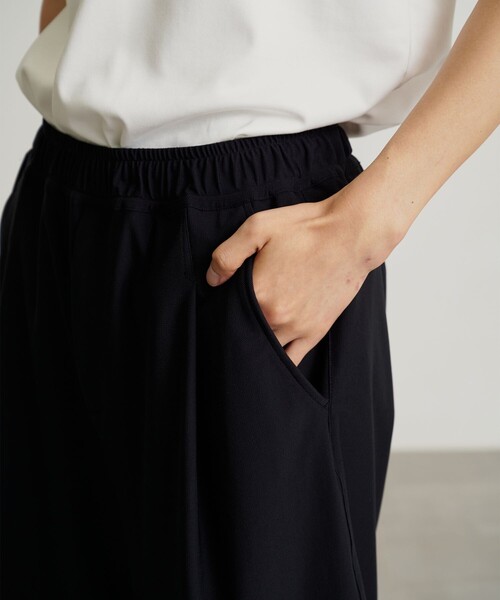 PUBLIC TOKYO（パブリックトウキョウ）の「〈セットアップ対応〉Air Tool(エアトール)イージーショーツ（その他パンツ・メンズ・ブラック系その他/ダークブラウン・1/2）」の17枚目の写真