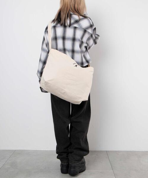 KANGOL（カンゴール）の「∴WEGO/別注KANGOLキャンバスショルダー（ショルダーバッグ・レディース・その他1/その他2・FREE）」の4枚目の写真