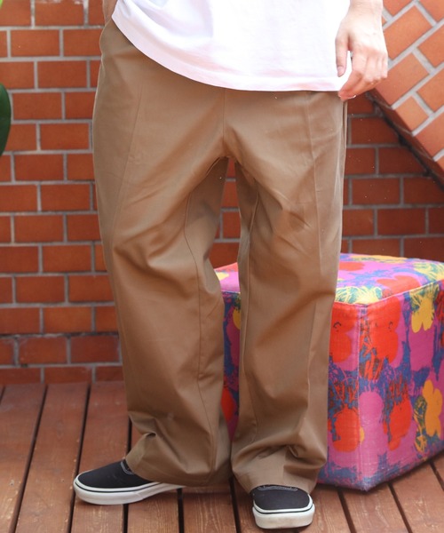 ８(eight)（エイト）の「ワイドチノパン（チノパンツ・メンズ・ブラック/チャコールグレー/ライトグレー/ブラウン系その他/ベージュ/オリーブ/ネイビー/ブルー系その他・MEDIUM/LARGE/X-LARGE）」の5枚目の写真