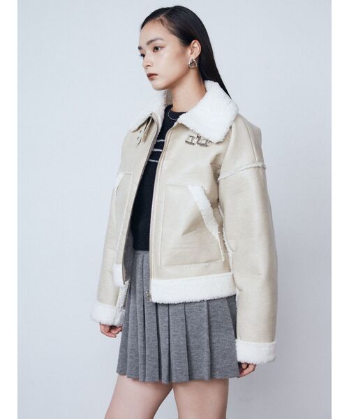 EMODA（エモダ）の「チューズプリーツニットミニスカート（スカート・レディース・ベージュ/ブラック/グレー・FREE）」の21枚目の写真