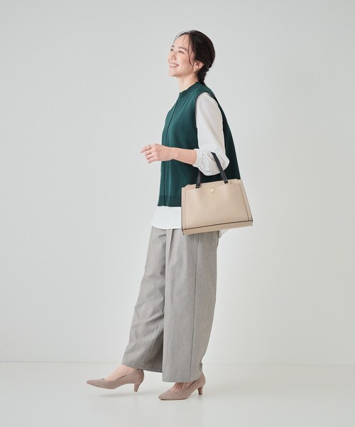 SHOO・LA・RUE（シューラルー）の「◆【通勤/学校行事/2WAY】一枚革風フロントポケットトートバッグ（トートバッグ・レディース・ブラック/ワインレッド/ベージュ系その他7・00）」の17枚目の写真