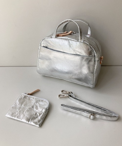 EARTH MADE（アースメイド）の「CANVAS メタリック 2WAY BOSTON WITH POUCH（ボストンバッグ・レディース・シルバー/ブラック・FREE）」の3枚目の写真