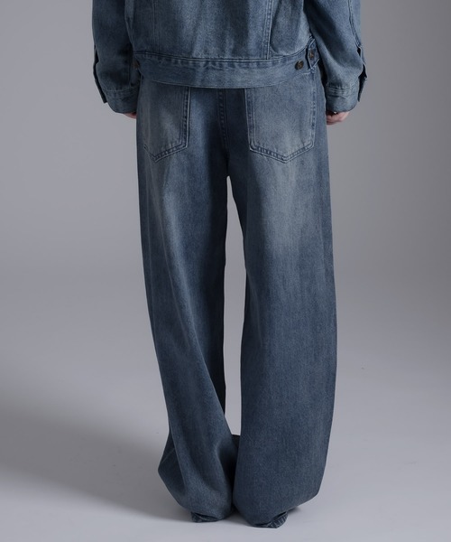 MUHET（ミュエータ）の「ストレートデニムパンツ（デニムパンツ・レディース・ダークインディゴブルー/ライトインディゴブルー・SMALL/MEDIUM/LARGE）」の8枚目の写真
