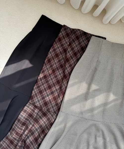 one after another NICE CLAUP（ワンアフターアナザーナイスクラップ）の「【WEB限定商品】バックレースアップマーメイドスカート（スカート・レディース・ブラック/ブラウン系その他/ベージュ系その他・SMALL/LARGE/MEDIUM）」の17枚目の写真