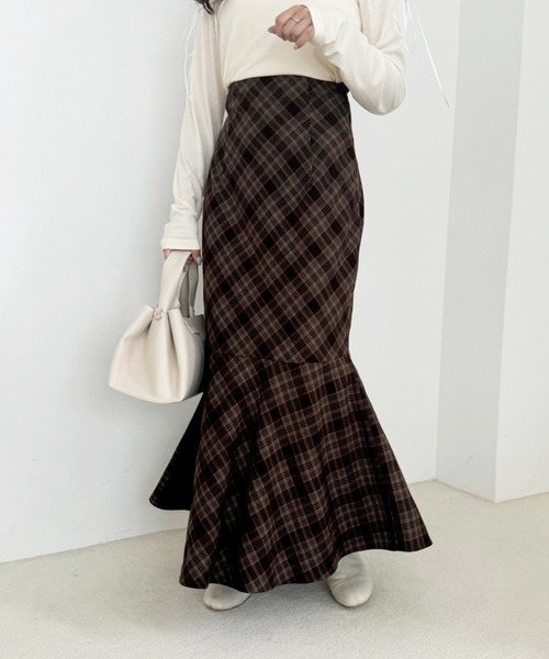 one after another NICE CLAUP（ワンアフターアナザーナイスクラップ）の「【WEB限定商品】バックレースアップマーメイドスカート（スカート・レディース・ブラック/ブラウン系その他/ベージュ系その他・SMALL/LARGE/MEDIUM）」の12枚目の写真