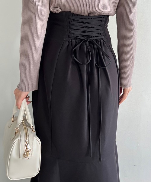 one after another NICE CLAUP（ワンアフターアナザーナイスクラップ）の「【WEB限定商品】バックレースアップマーメイドスカート（スカート・レディース・ブラック/ブラウン系その他/ベージュ系その他・SMALL/LARGE/MEDIUM）」の22枚目の写真