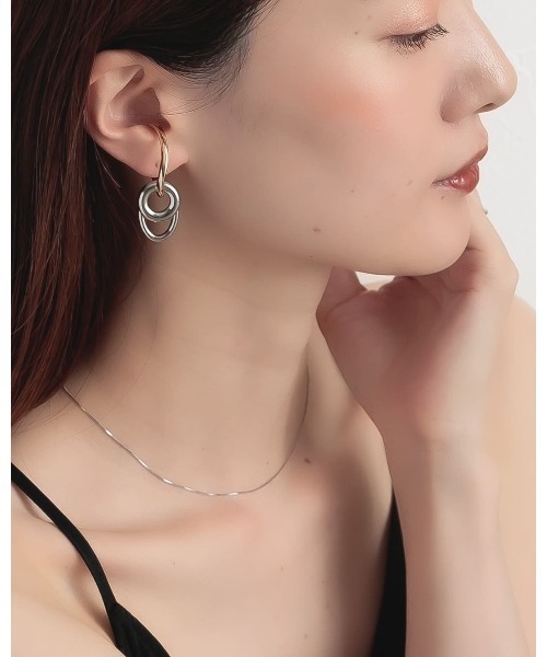 ChooMia（チュミア）の「バイカラーフープイヤーカフ（イヤーカフ・レディース・シルバー×ゴールド・FREE）」の9枚目の写真