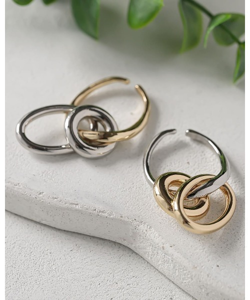 ChooMia（チュミア）の「バイカラーフープイヤーカフ（イヤーカフ・レディース・シルバー×ゴールド・FREE）」の11枚目の写真