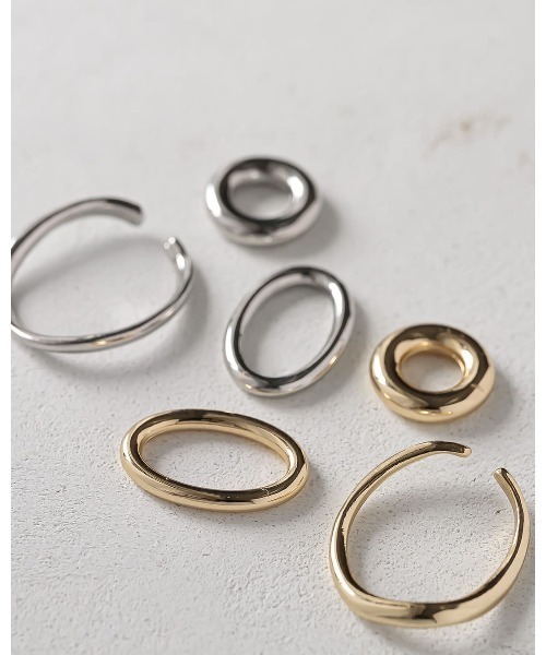 ChooMia（チュミア）の「バイカラーフープイヤーカフ（イヤーカフ・レディース・シルバー×ゴールド・FREE）」の12枚目の写真