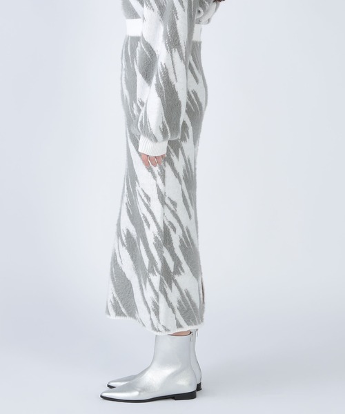 CECIL McBEE（セシルマクビー）の「異素材ミックスジャガード柄ニットスカート（スカート・レディース・アイボリー/ベージュ・MEDIUM）」の5枚目の写真