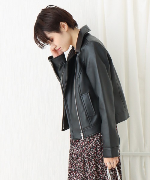 libelle more（リベル モア）の「エコレザーライダースジャケット（ライダースジャケット・レディース・ベージュ/アイボリー/ブラック・M/L）」の4枚目の写真