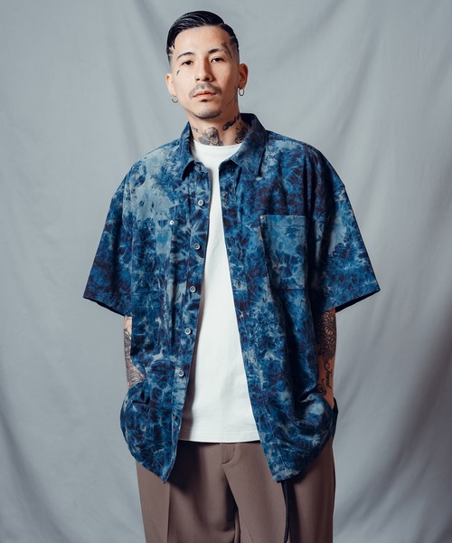 Subciety(サブサエティ)の「Bleached work shirt(シャツ/ブラウス・メンズ・ブルー/ブラック・LARGE/MEDIUM/SMALL/X-LARGE)」の9枚目の写真