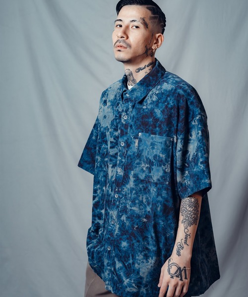 Subciety(サブサエティ)の「Bleached work shirt(シャツ/ブラウス・メンズ・ブルー/ブラック・LARGE/MEDIUM/SMALL/X-LARGE)」の11枚目の写真