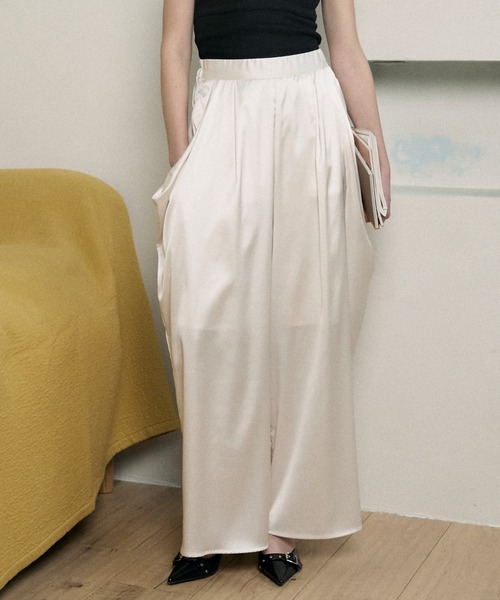 セール】Satin drape relaxing wide pants / サテン ドレープ