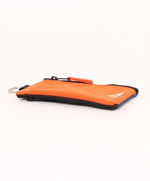 KELTY（ケルティ）の「ストラップ取り付け可能【KELTY】FES POUCH 4 / フェスポーチ（財布・レディース・グリーン系その他/ブルー系その他/ブラック/ブラウン系その他/イエロー系その他/オレンジ系その他・FREE）」の7枚目の写真