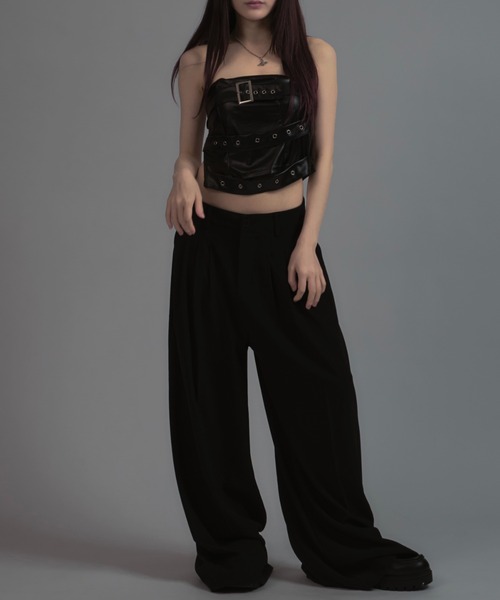 tinkerend（ティンカーエンド）の「Wide Belt Faux Leather Tube Top / ワイドベルトフェイクレザーチューブトップ（チューブトップ・レディース・ブラック・1/2）」の6枚目の写真