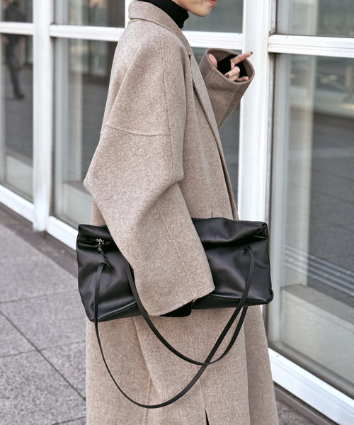 arron（アローン）の「【arron/ アロン】ソフトレザーバッグ（トートバッグ・レディース・ブラック・FREE）」の3枚目の写真