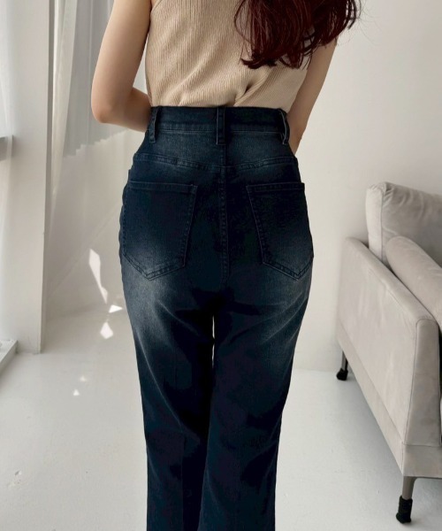 one after another NICE CLAUP(ワンアフターアナザーナイスクラップ)の「美脚ストレッチデニムパンツ(デニムパンツ・レディース・ネイビー/ライトブルー/ブルー・SMALL/MEDIUM)」の11枚目の写真