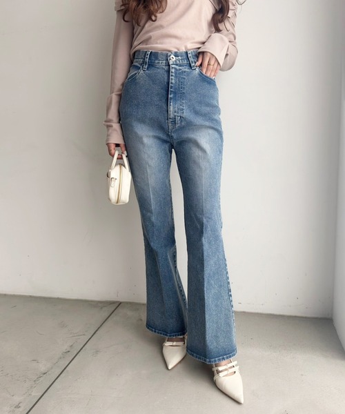 one after another NICE CLAUP(ワンアフターアナザーナイスクラップ)の「美脚ストレッチデニムパンツ(デニムパンツ・レディース・ネイビー/ライトブルー/ブルー・SMALL/MEDIUM)」の16枚目の写真