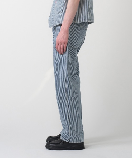 Levi's(リーバイス)の「Levi's/リーバイス 555(TM) リラックスストレート ユーティリティ ジーンズ(デニムパンツ・メンズ・ライトインディゴブルー/インディゴブルー/ブルー系その他・W28 L32/W29 L32/W30 L32/W31 L32/W32 L32/W33 L32/W34 L32/W36 L32)」の8枚目の写真