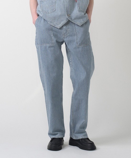 Levi's(リーバイス)の「Levi's/リーバイス 555(TM) リラックスストレート ユーティリティ ジーンズ(デニムパンツ・メンズ・ライトインディゴブルー/インディゴブルー/ブルー系その他・W28 L32/W29 L32/W30 L32/W31 L32/W32 L32/W33 L32/W34 L32/W36 L32)」の4枚目の写真
