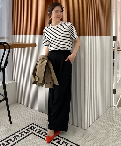 UNFILO(アンフィーロ)の「BEAUTYFORM-Tコットン ベーシックTシャツ(Tシャツ/カットソー・レディース・ブラック系/グレー系/ブラック系1/ピンク系/ベージュ系/ホワイト系・X-LARGE)」の19枚目の写真