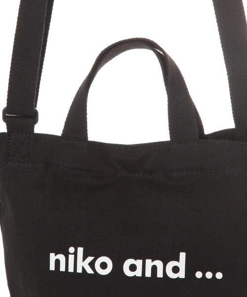 niko and...(ニコアンド)の「オリジナルニコロゴショルダーバッグM(トートバッグ・レディース・ホワイト/ブラック/パープル・0)」の7枚目の写真