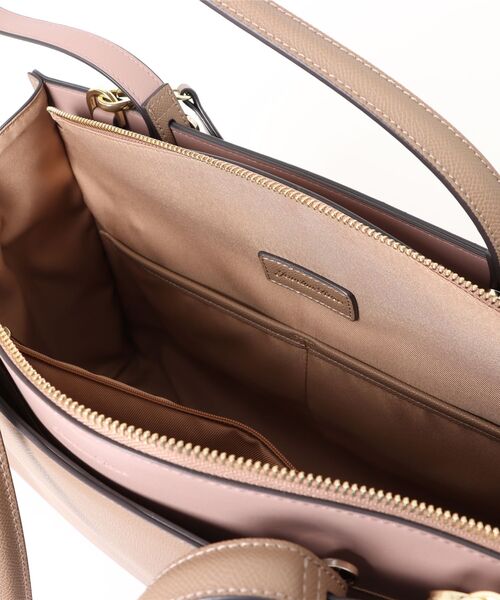 Jewelna Rose(ジュエルナローズ)の「セイディ・トートバッグ A4サイズ 16144(トートバッグ・レディース・アイボリー/グレイッシュベージュ/ブラック/スモークピンク・FREE)」の14枚目の写真