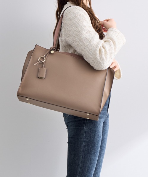 Jewelna Rose(ジュエルナローズ)の「セイディ・トートバッグ A4サイズ 16144(トートバッグ・レディース・アイボリー/グレイッシュベージュ/ブラック/スモークピンク・FREE)」の12枚目の写真