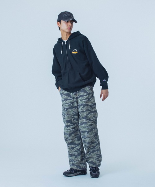 Champion(チャンピオン)の「XLARGE×Champion REVERSE WEAVE ZIP HOODED SWEATSHIRT(パーカー・メンズ・ピンク/グレー/ブラック/ネイビー・S/XL/L/M)」の8枚目の写真