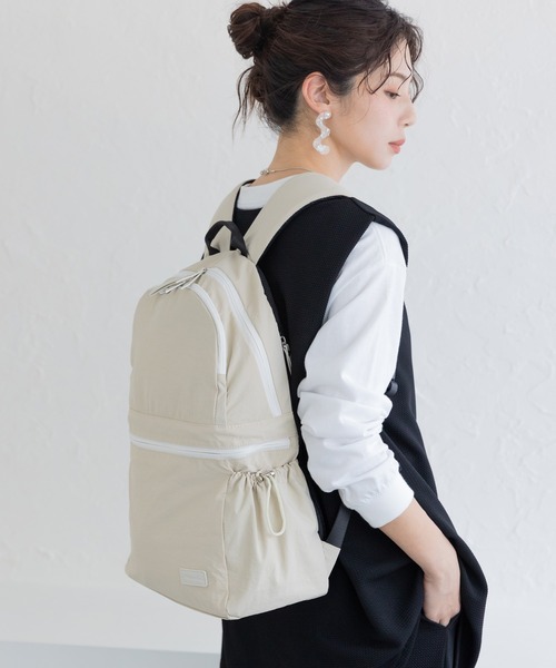 Moredde 二層で荷物が分けられるのが便利なマザーズリュック