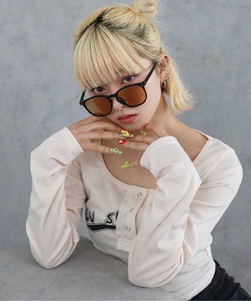 BARELY BLUE（ベアリーブルー）の「【 BARELY BLUE / ベアリーブルー 】 アクリル グラデーション カラー サングラス（サングラス・レディース・ブラック/グレー系/ピンク系/ブラウン・FREE）」の8枚目の写真