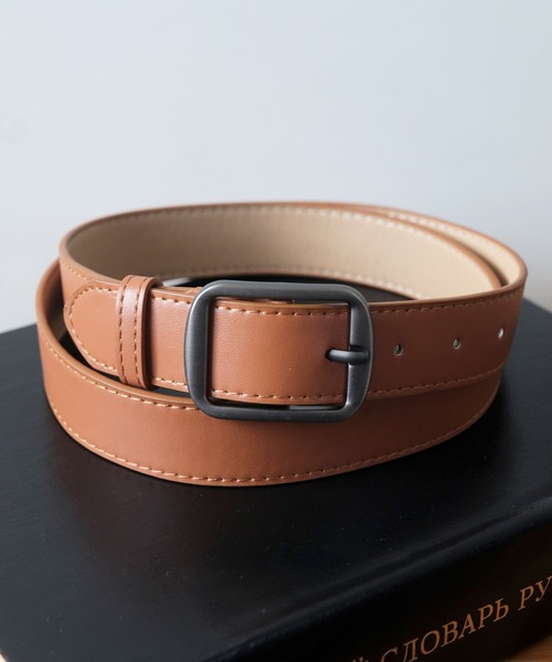 florist（フローリスト）の「【メンズ・レディース兼用】艶消しシルバーバックルレザーライクワイドベルト（ベルト・レディース・モカ/ブラック/ホワイト/キャメル・ONESIZE）」の7枚目の写真