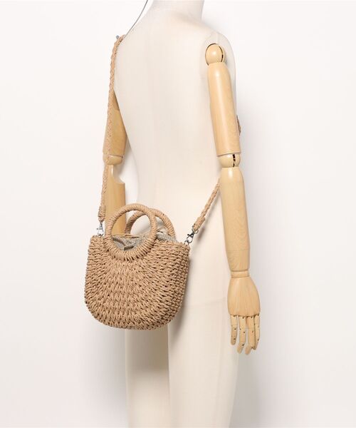 florist（フローリスト）の「2WAY セミサークルミニカゴバッグ/ショルダーバッグ（かごバッグ・レディース・ベージュ/アイボリー・FREE）」の6枚目の写真