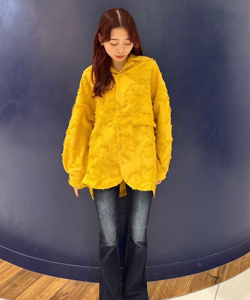 INTERPLAY（インタープレイ）の「【INTERPLAY】Open Collar Over Size Shirt【4：Jacquard Fringe】(UNISEX)（シャツ/ブラウス・メンズ・ホワイト/ライトグレー/イエロー・FREE）」の10枚目の写真