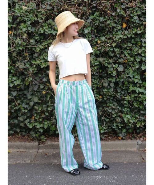 Ungrid(アングリッド)の「カラーフィットTee(Tシャツ/カットソー・レディース・イエロー/オフホワイト/ブラック・SMALL/MEDIUM)」の15枚目の写真