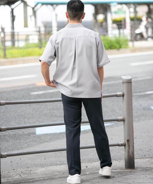 URBAN RESEARCH ROSSO MEN(アーバンリサーチロッソメン)の「『WEB限定』『セットアップ対応』パナマ風スキッパーシャツ(シャツ/ブラウス・メンズ・ネイビー/モカ/ブラック/グレー系その他・LARGE/MEDIUM)」の6枚目の写真